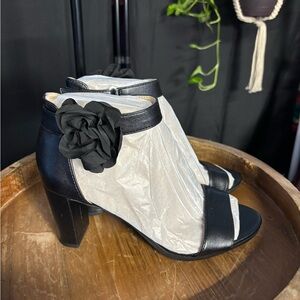 Life Stride Black Heels with Floral Detail